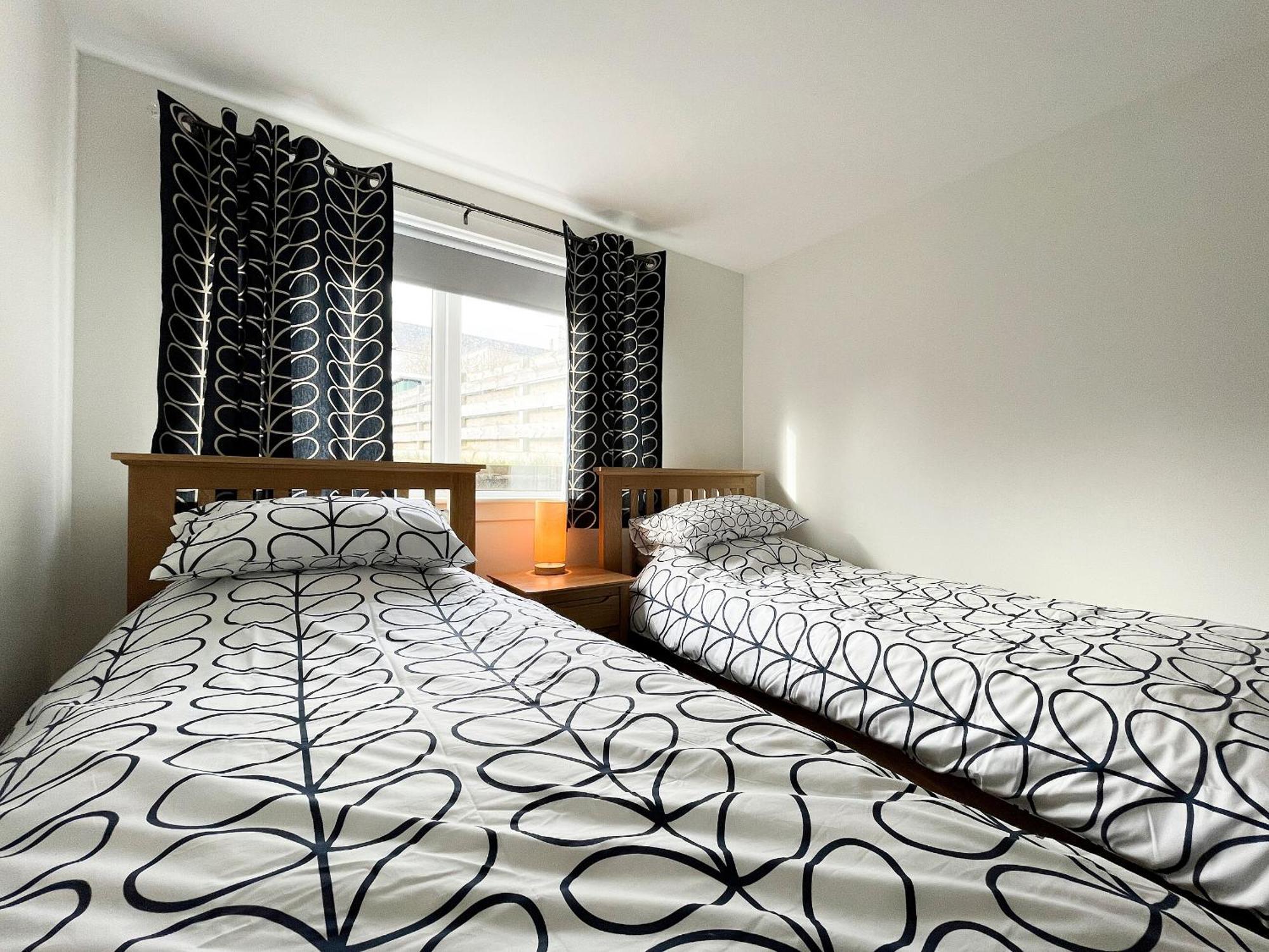 Academy Street Cottage Tain Bagian luar foto